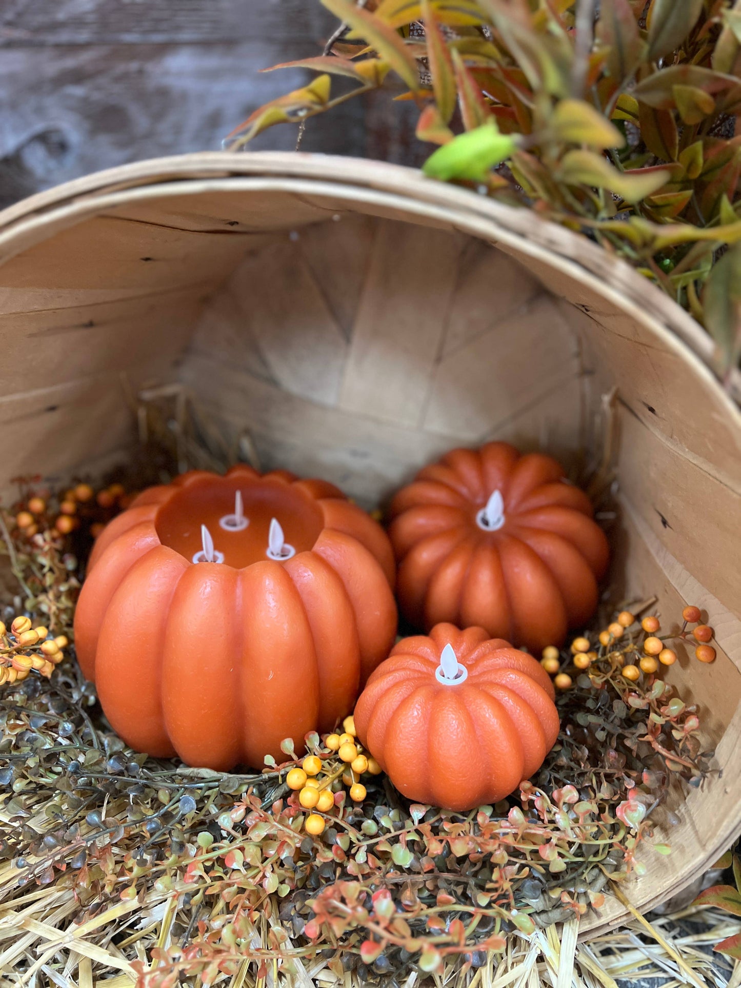 Orange Pumpkin Carved Moving Flame 4.5x2.75in