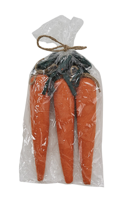 Carrot Fills by Park Designs in a decorative basket, glass jar, or part of your centerpiece. 