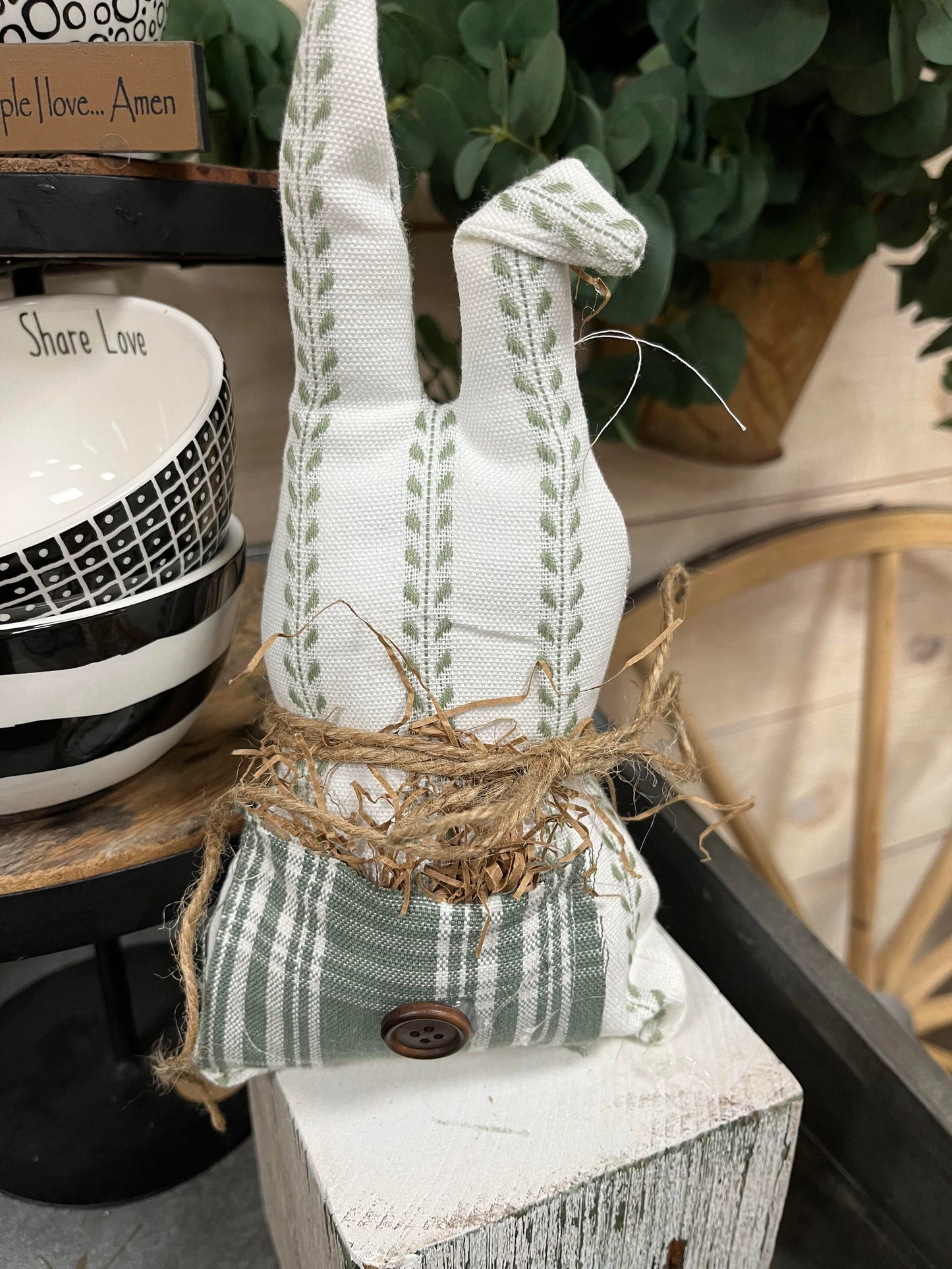 Farmhouse Easter Bunny